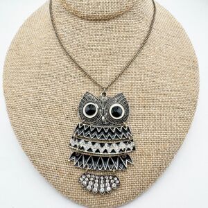 Vintage Art Deco Style Owl Pendant Necklace – Black Enamel & Rhinestone Long